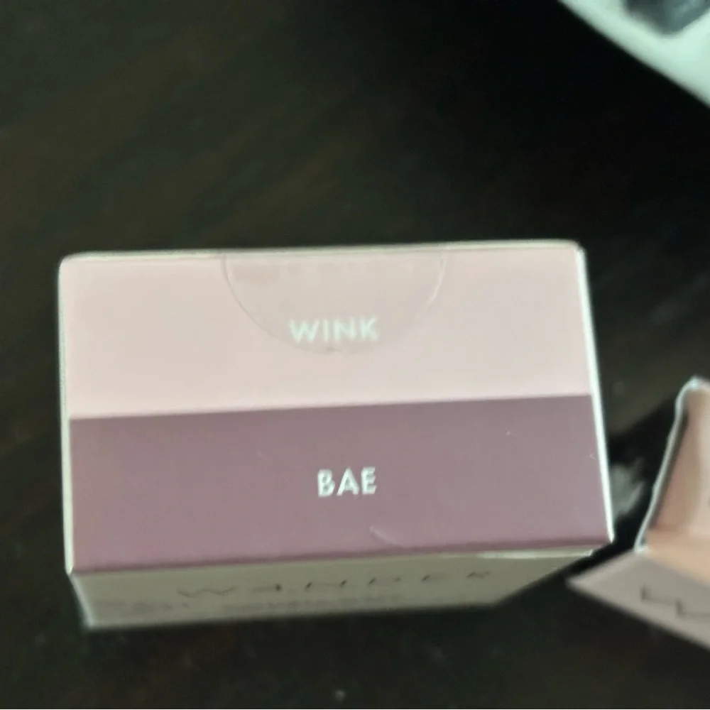 Beauty Purple Cream-to-Powder Eyeshadow Duo - White & Deep Purple wink/Bae nwt